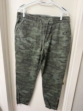 Men's Camo Drawstring Joggers - Olive Green